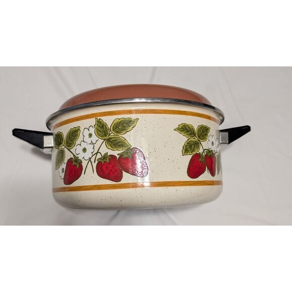 Strawberry Enamel Stew Pot Lid 6 Quart Yellow White Retro Cookware Vintage - Picture 2 of 16